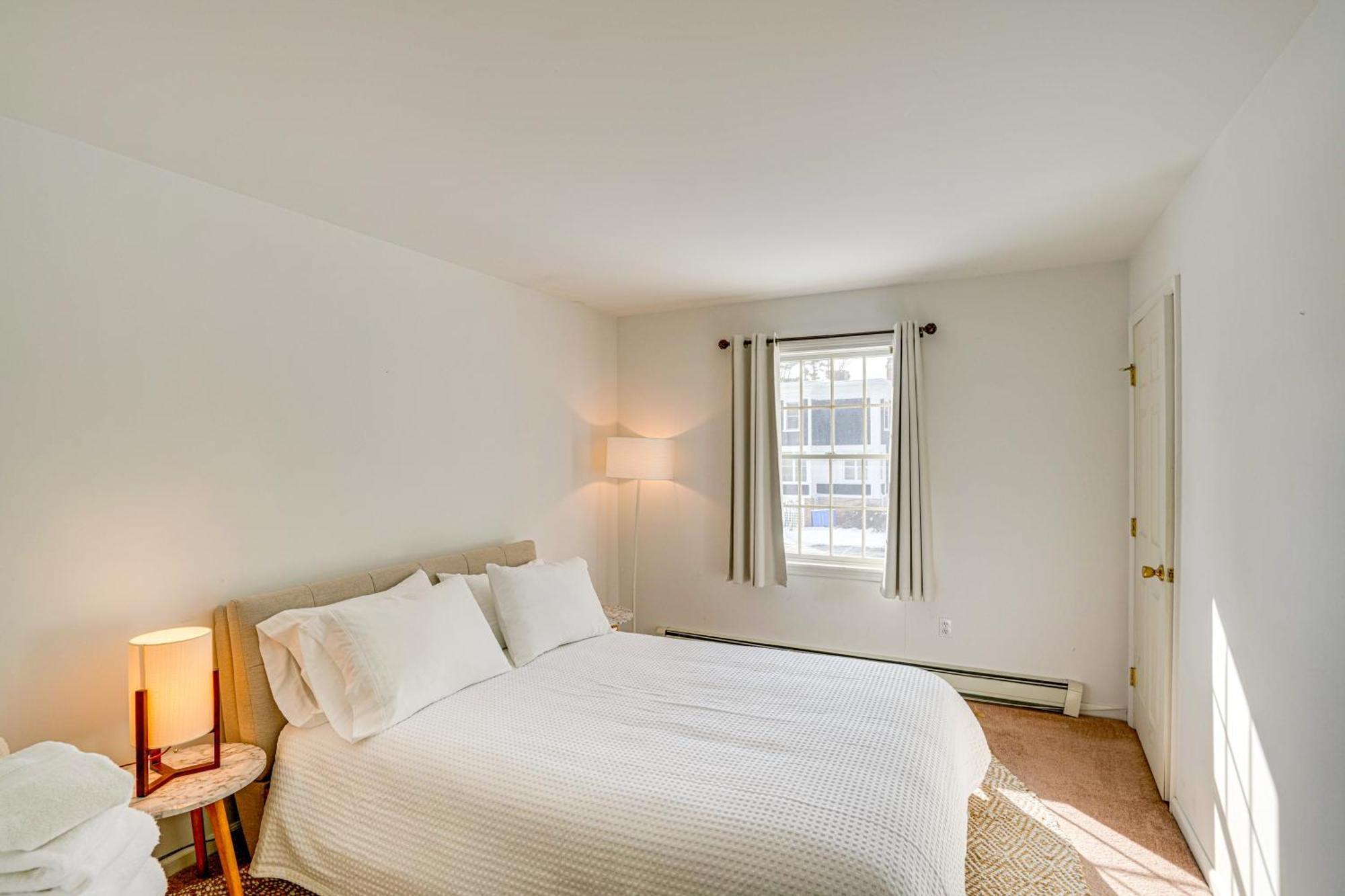 Private Guest House In Dtwn Lenox, Walk To Dining! Exterior photo